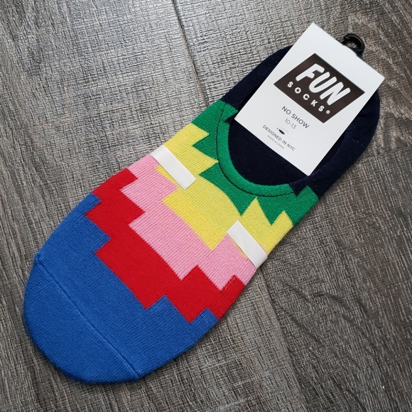 FUN Socks Other - FUN Socks "step stripe" no show Liner Socks